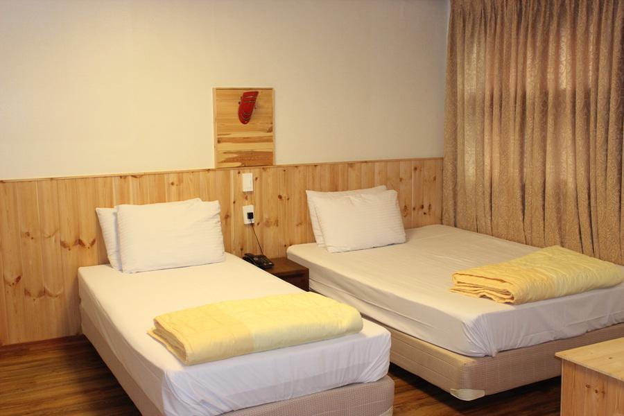 Hyundai Tourist Hotel Jeju Exterior photo